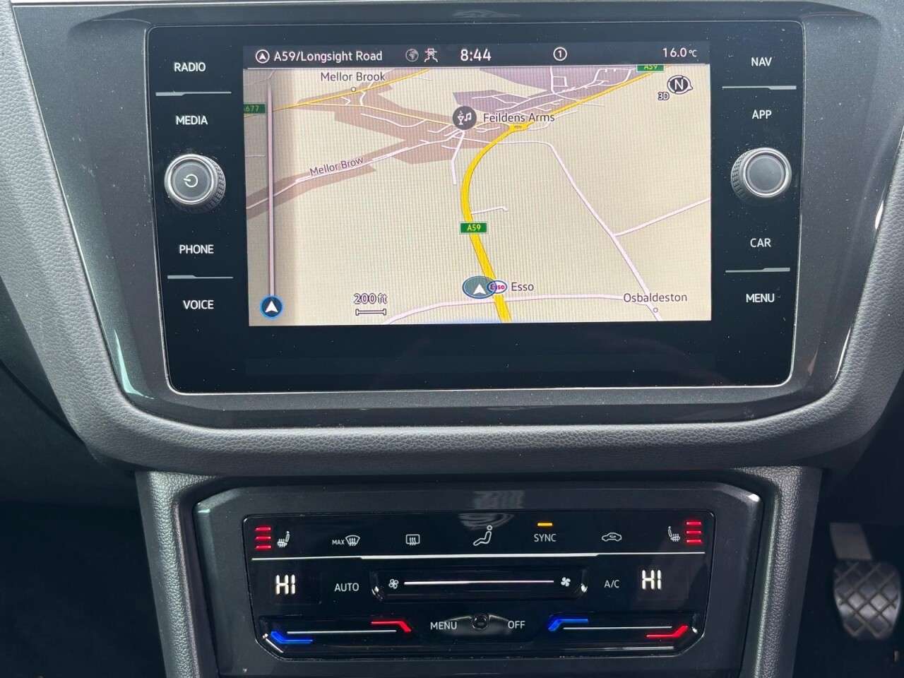 A 2022 VOLKSWAGEN TIGUAN 1.5 TSI LIFE 130 BHP + SAT NAV A 2022 VOLKSWAGEN TIGUAN 1.5 TSI LIFE 130 BHP + SAT NAV