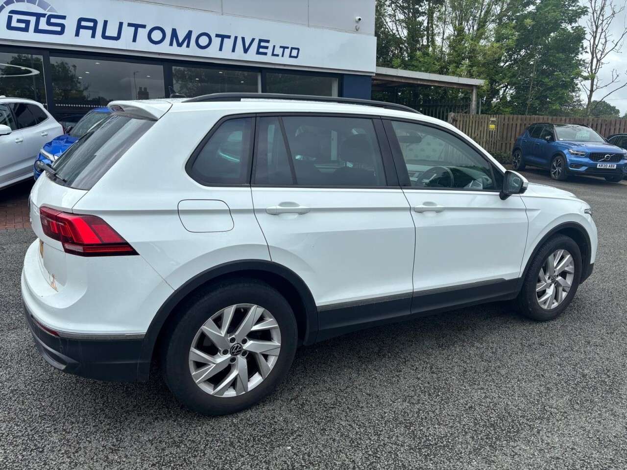 2022 VOLKSWAGEN TIGUAN 2022 VOLKSWAGEN TIGUAN