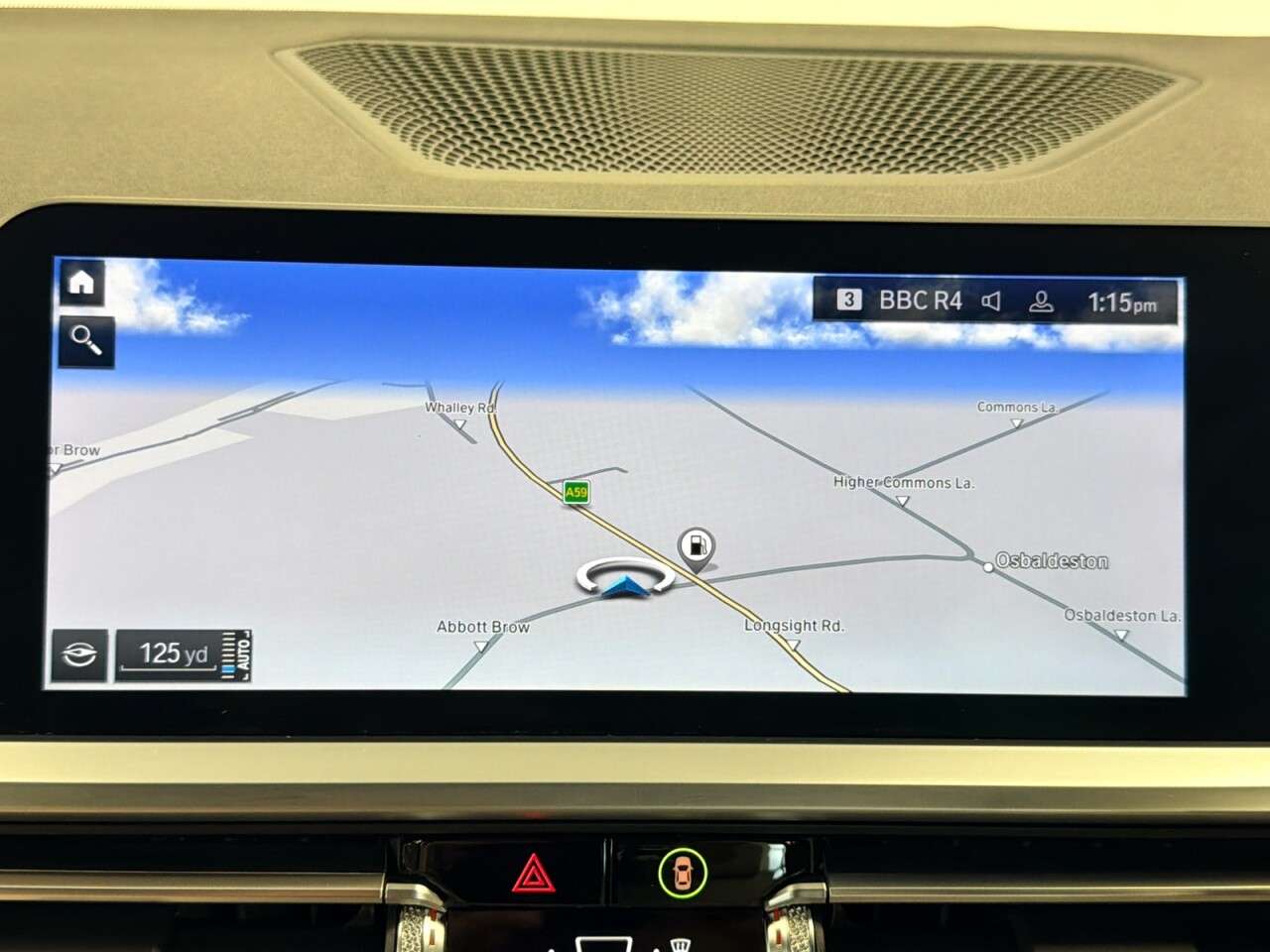 A 2019 BMW 3 SERIES 330e 12kWh M-SPORT PLUG-IN HYBRID AUTO 292 BHP + SAT NAV + HEATED LEATHER S A 2019 BMW 3 SERIES 330e 12kWh M-SPORT PLUG-IN HYBRID AUTO 292 BHP + SAT NAV + HEATED LEATHER S