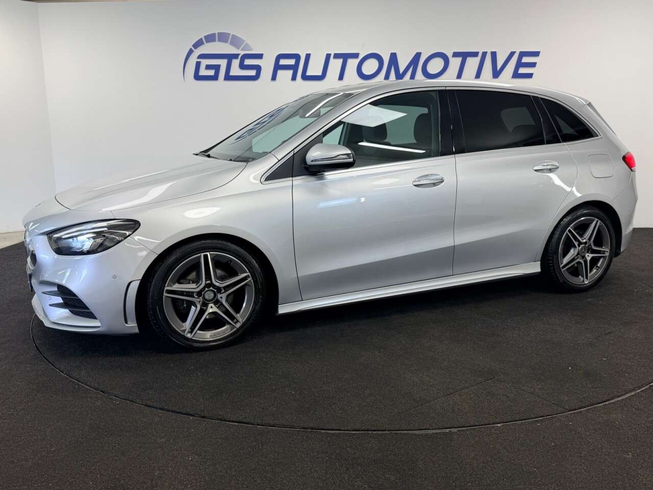 A 2020 MERCEDES-BENZ B-CLASS B200d AMG LINE PREMIUM 8G-DCT AUTO 150 BHP + SAT NAV + HEATED SEATS SIX MON A 2020 MERCEDES-BENZ B-CLASS B200d AMG LINE PREMIUM 8G-DCT AUTO 150 BHP + SAT NAV + HEATED SEATS SIX MON