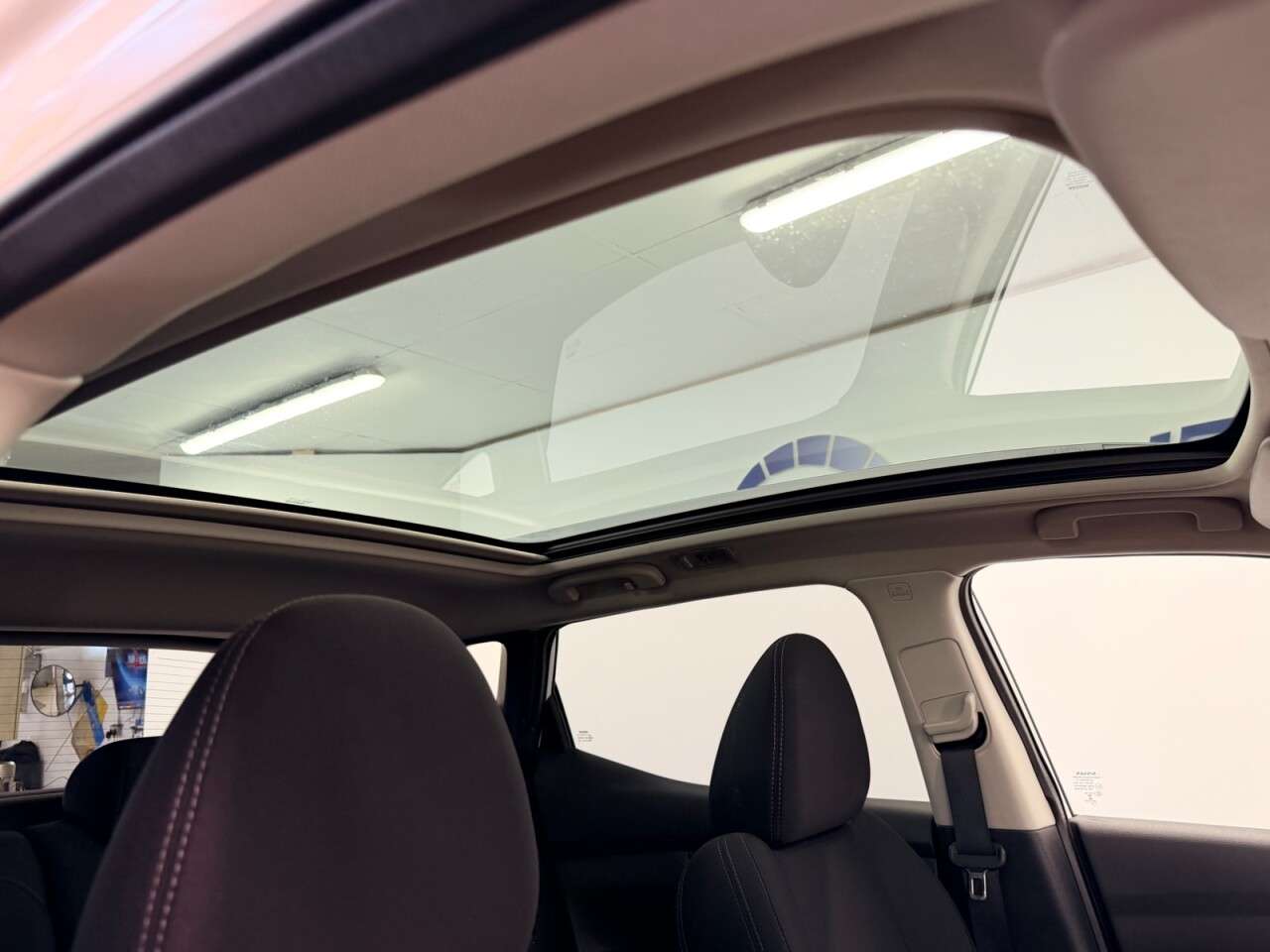 A 2020 NISSAN QASHQAI 1.3 DIG-T N-CONNECTA 140 BHP + SAT NAV + GLASS SUNROOF SIX MONTH WARRANTY J A 2020 NISSAN QASHQAI 1.3 DIG-T N-CONNECTA 140 BHP + SAT NAV + GLASS SUNROOF SIX MONTH WARRANTY J