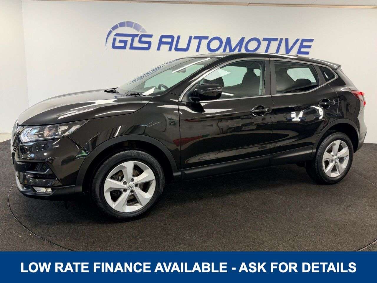 A 2019 NISSAN QASHQAI 1.3 DIG-T ACENTA PREMIUM 140 BHP + SAT NAV + REAR CAMERA SIX MONTH WARRANTY A 2019 NISSAN QASHQAI 1.3 DIG-T ACENTA PREMIUM 140 BHP + SAT NAV + REAR CAMERA SIX MONTH WARRANTY