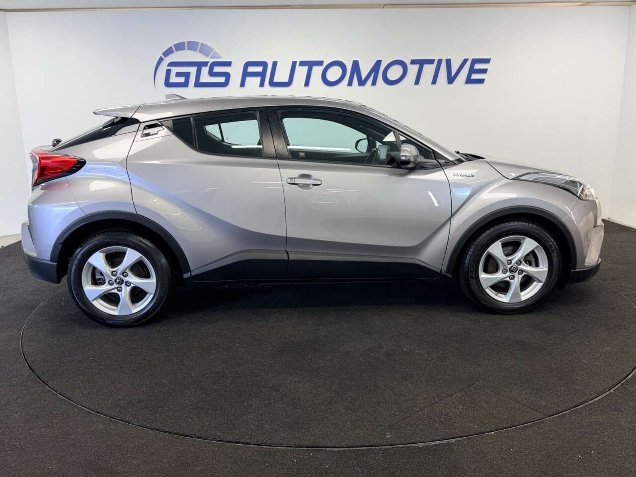 2018 TOYOTA C-HR 2018 TOYOTA C-HR