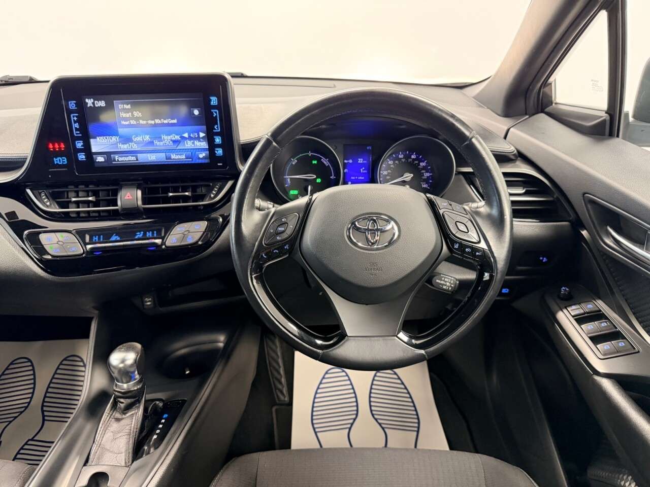2018 TOYOTA C-HR 2018 TOYOTA C-HR