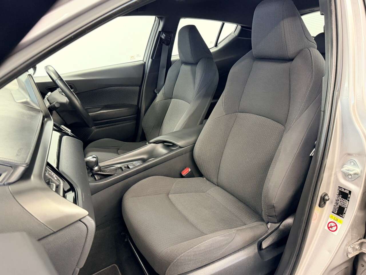 2018 TOYOTA C-HR 2018 TOYOTA C-HR