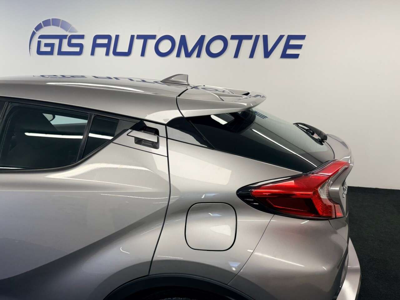 2018 TOYOTA C-HR 2018 TOYOTA C-HR