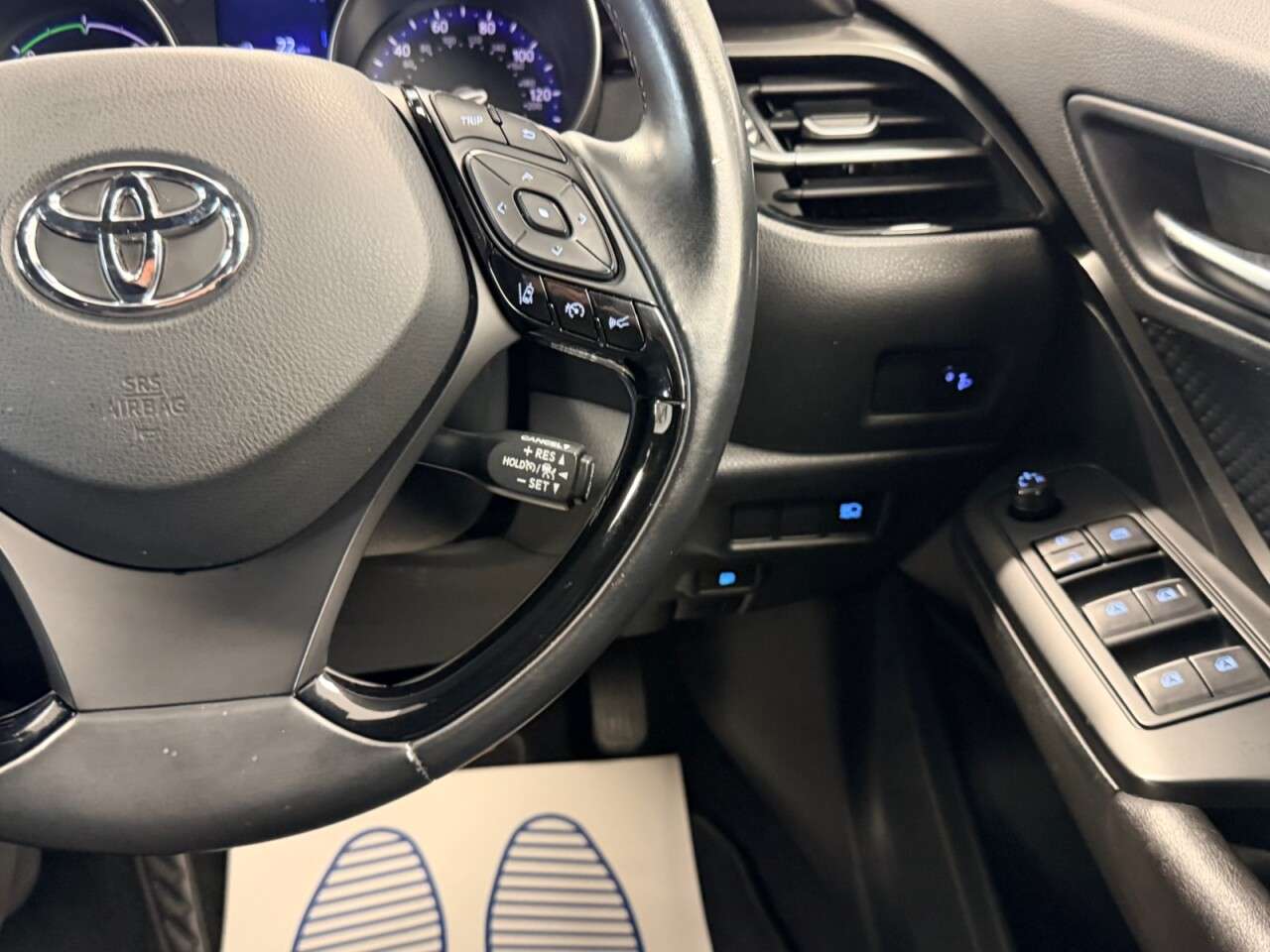 2018 TOYOTA C-HR 2018 TOYOTA C-HR