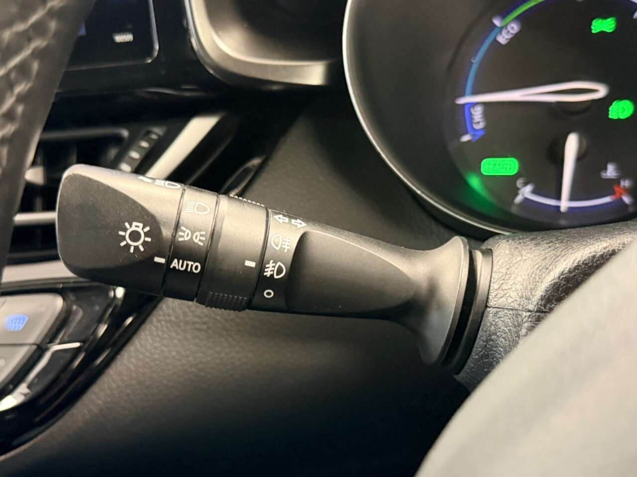 2018 TOYOTA C-HR 2018 TOYOTA C-HR