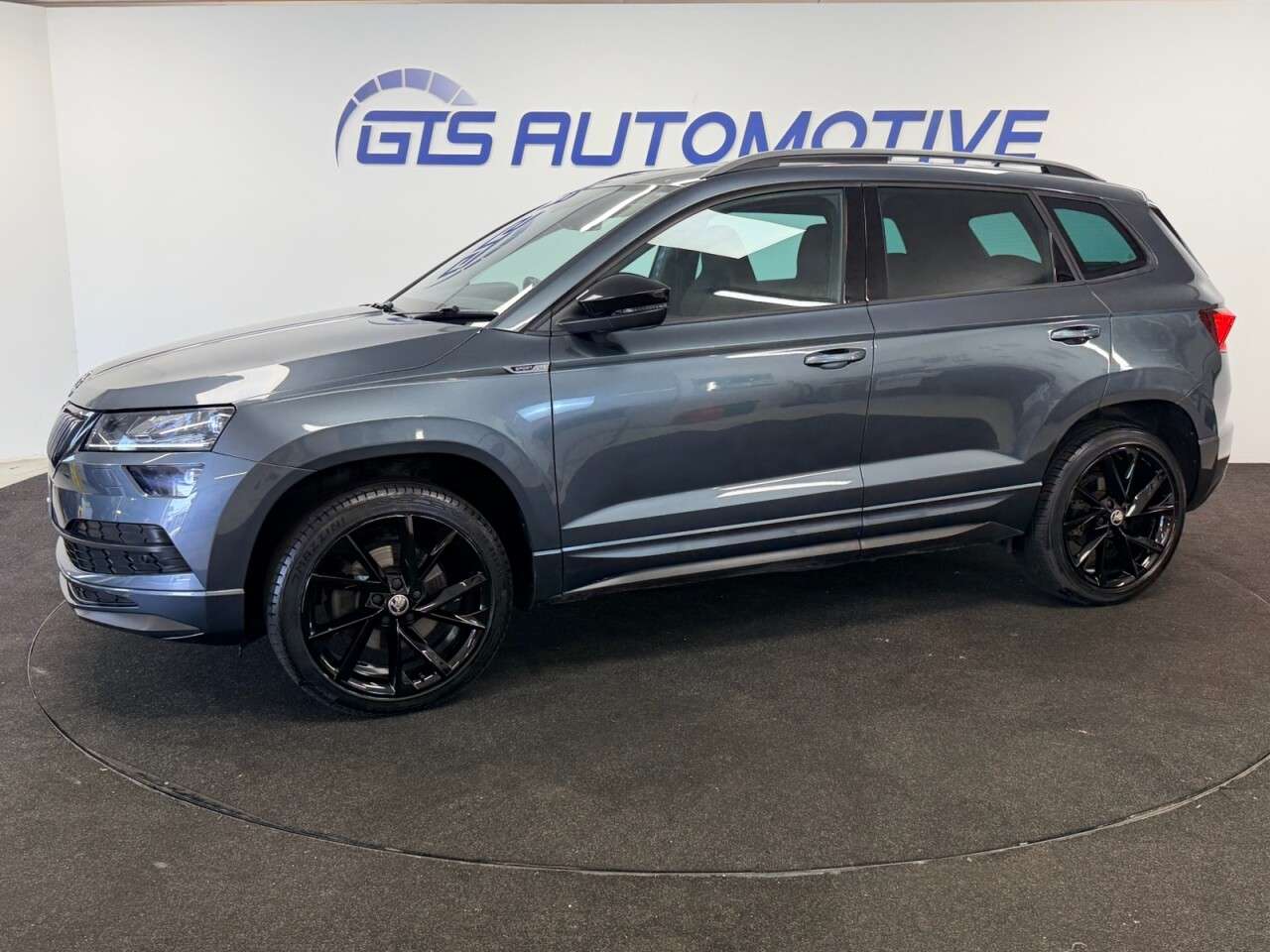 A 2019 SKODA KAROQ 2.0 TDI SPORTLINE 4WD 150 BHP + SAT NAV + GLASS SUNROOF + HEATED SEATS SIX A 2019 SKODA KAROQ 2.0 TDI SPORTLINE 4WD 150 BHP + SAT NAV + GLASS SUNROOF + HEATED SEATS SIX