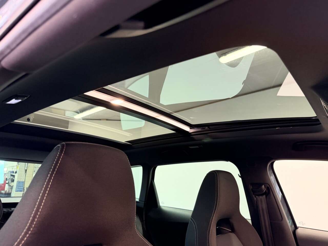 A 2019 SKODA KAROQ 2.0 TDI SPORTLINE 4WD 150 BHP + SAT NAV + GLASS SUNROOF + HEATED SEATS SIX A 2019 SKODA KAROQ 2.0 TDI SPORTLINE 4WD 150 BHP + SAT NAV + GLASS SUNROOF + HEATED SEATS SIX