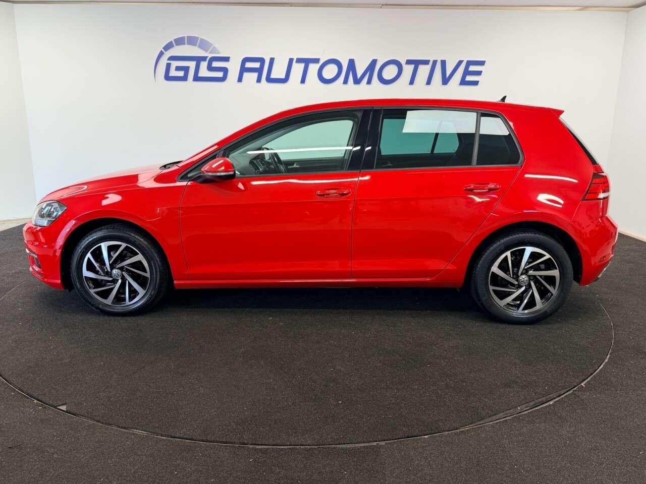 2019 VOLKSWAGEN GOLF 2019 VOLKSWAGEN GOLF