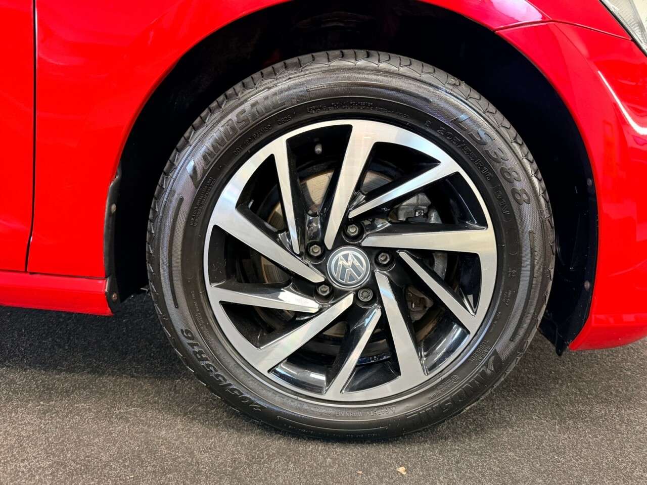 2019 VOLKSWAGEN GOLF 2019 VOLKSWAGEN GOLF