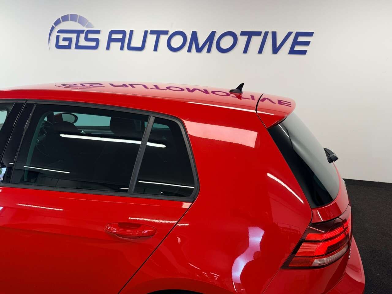 2019 VOLKSWAGEN GOLF 2019 VOLKSWAGEN GOLF