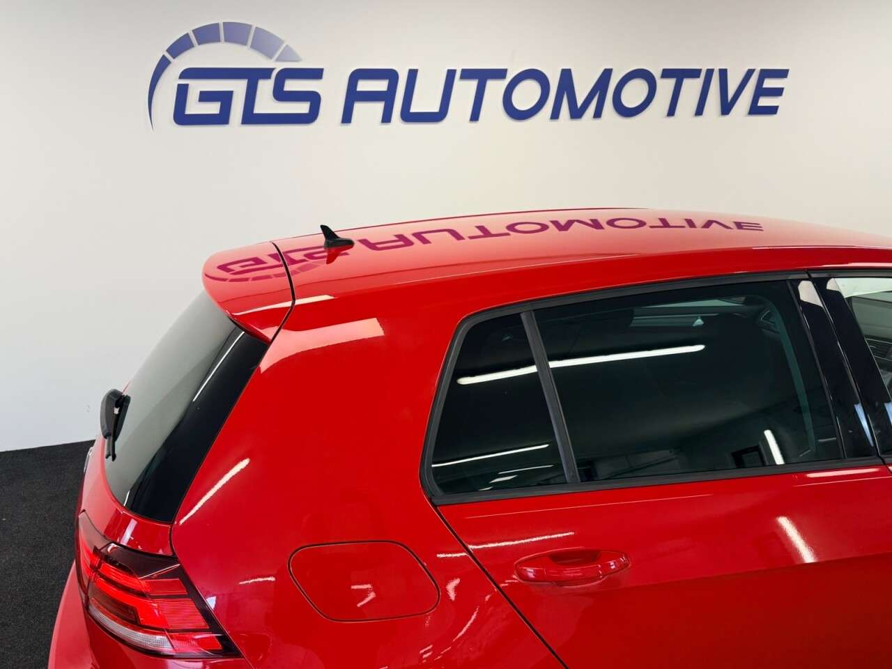 2019 VOLKSWAGEN GOLF 2019 VOLKSWAGEN GOLF