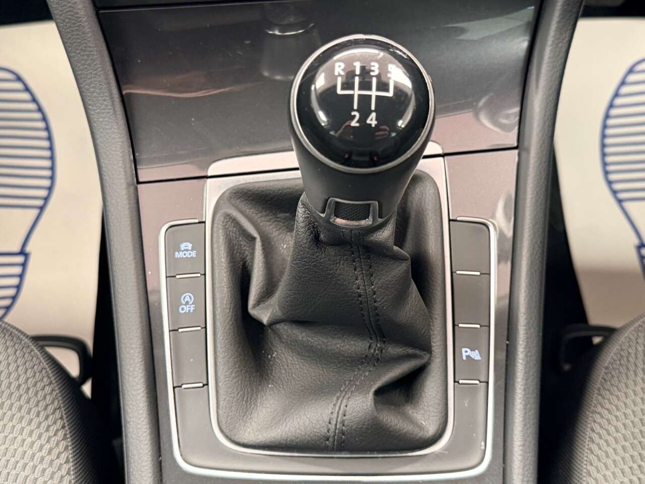 2019 VOLKSWAGEN GOLF 2019 VOLKSWAGEN GOLF