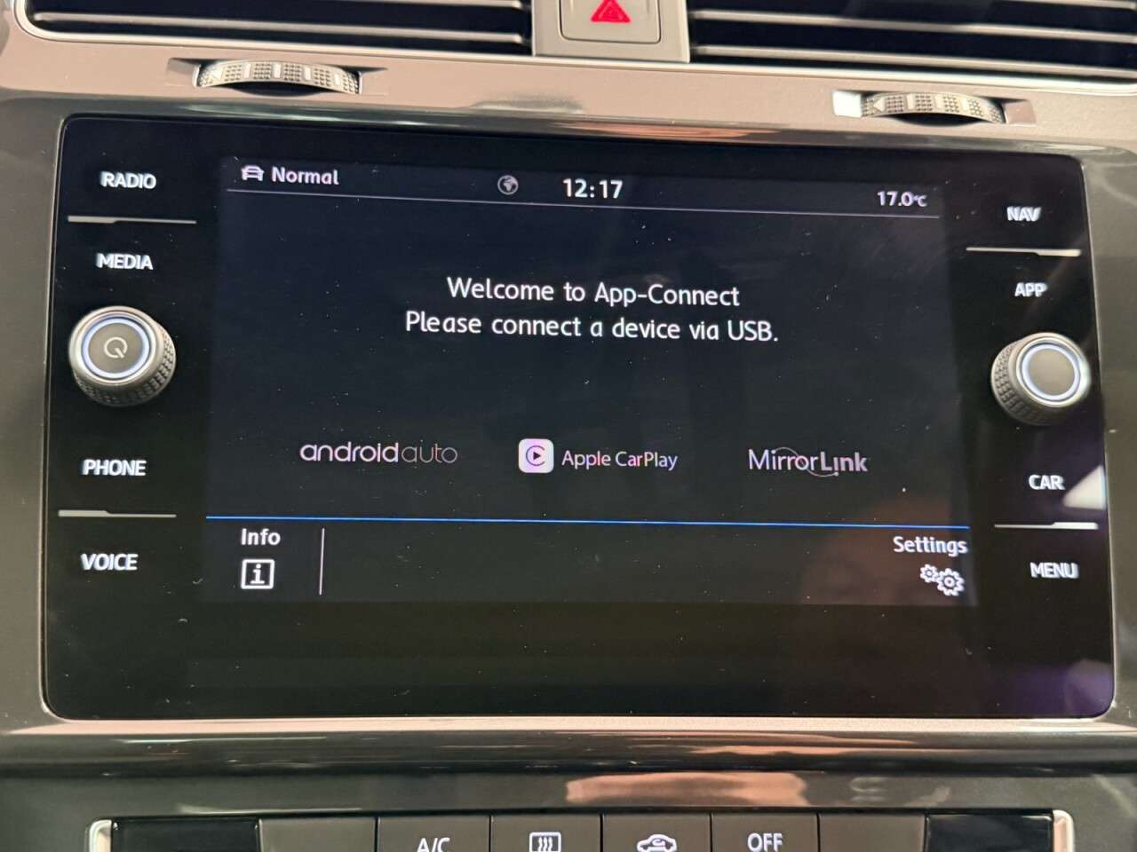 2019 VOLKSWAGEN GOLF 2019 VOLKSWAGEN GOLF