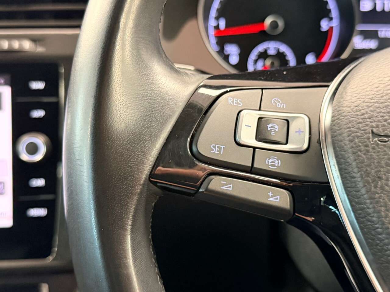2019 VOLKSWAGEN GOLF 2019 VOLKSWAGEN GOLF