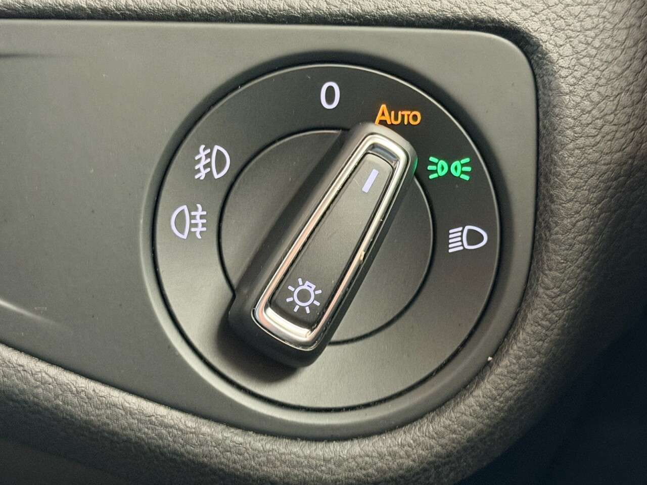 2019 VOLKSWAGEN GOLF 2019 VOLKSWAGEN GOLF