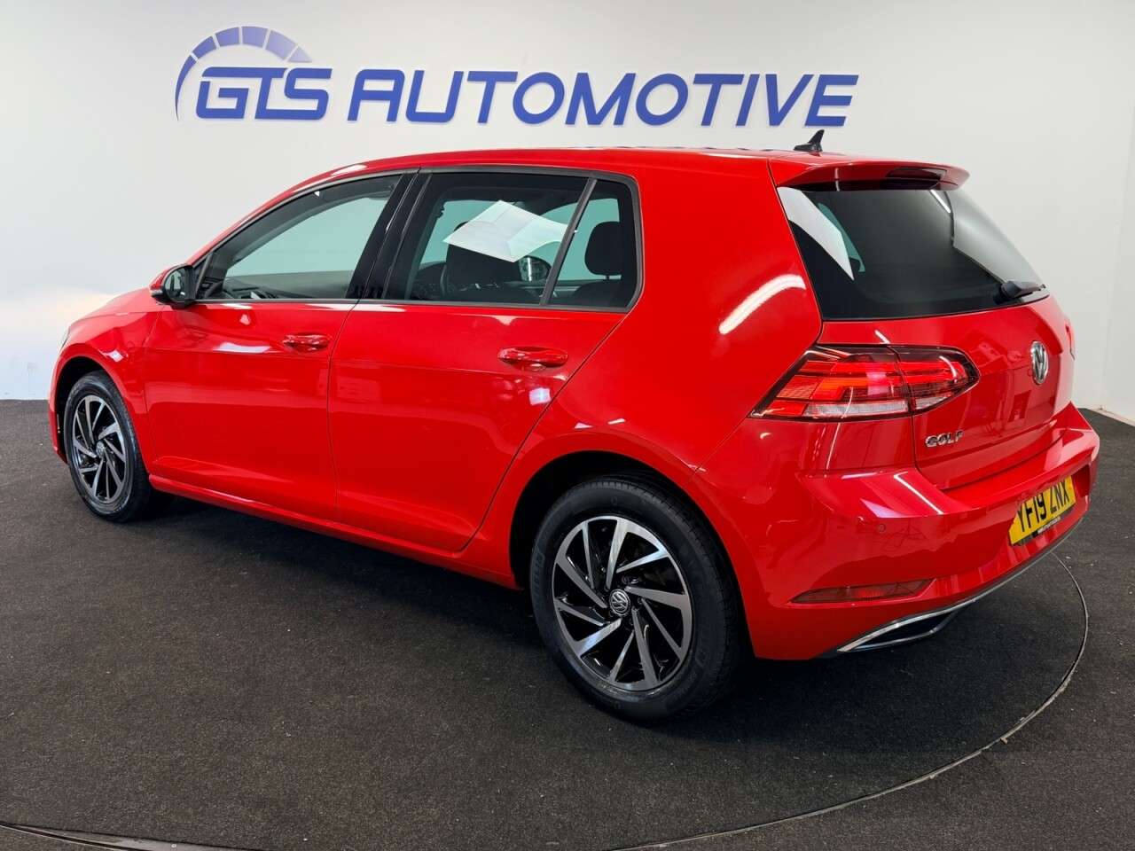 2019 VOLKSWAGEN GOLF 2019 VOLKSWAGEN GOLF