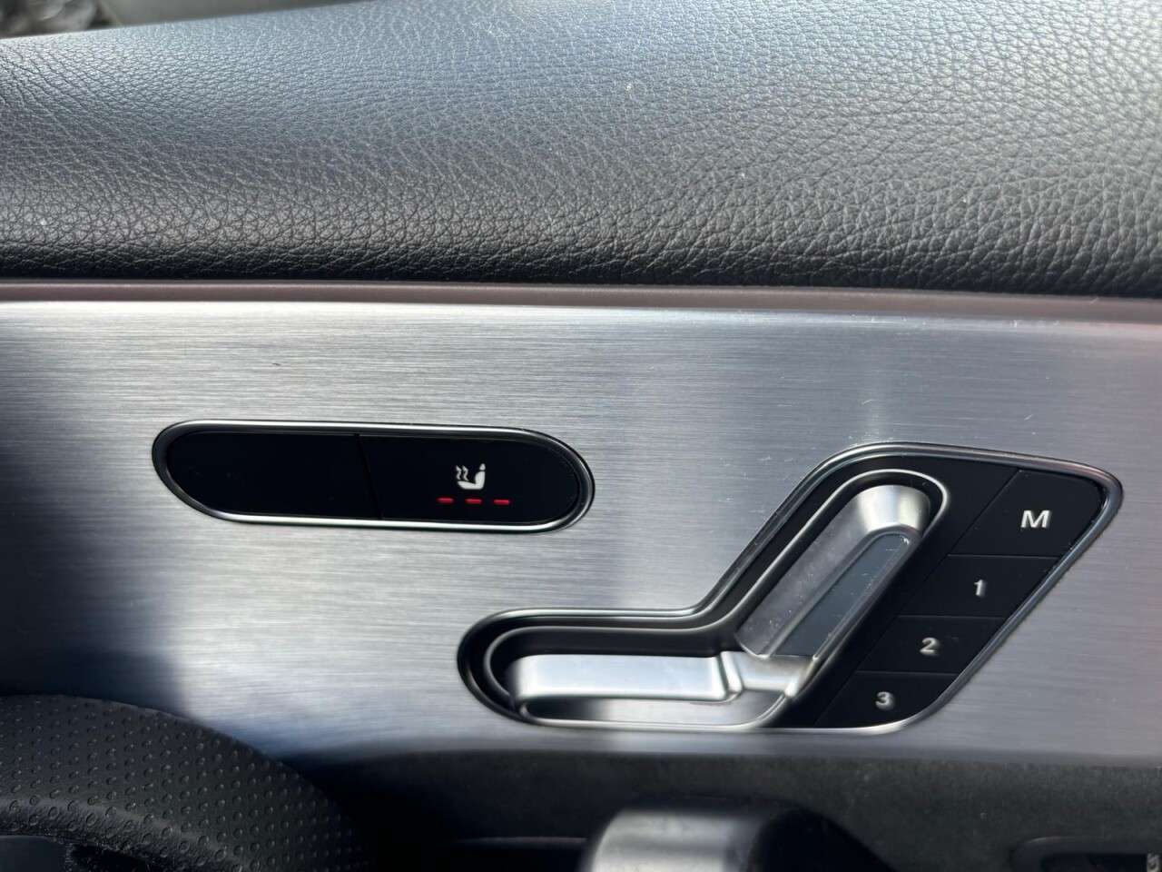 2021 MERCEDES-BENZ A CLASS 2021 MERCEDES-BENZ A CLASS