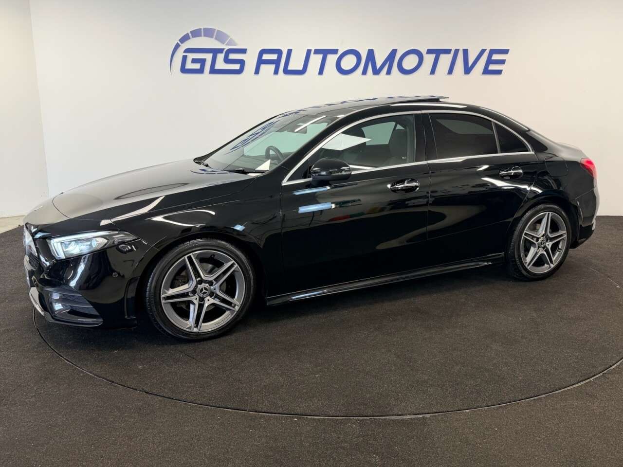 2021 MERCEDES-BENZ A CLASS SALOON 2021 MERCEDES-BENZ A CLASS SALOON
