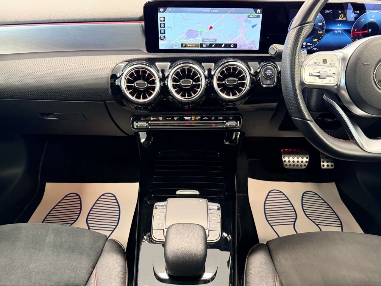 2021 MERCEDES-BENZ A CLASS SALOON 2021 MERCEDES-BENZ A CLASS SALOON