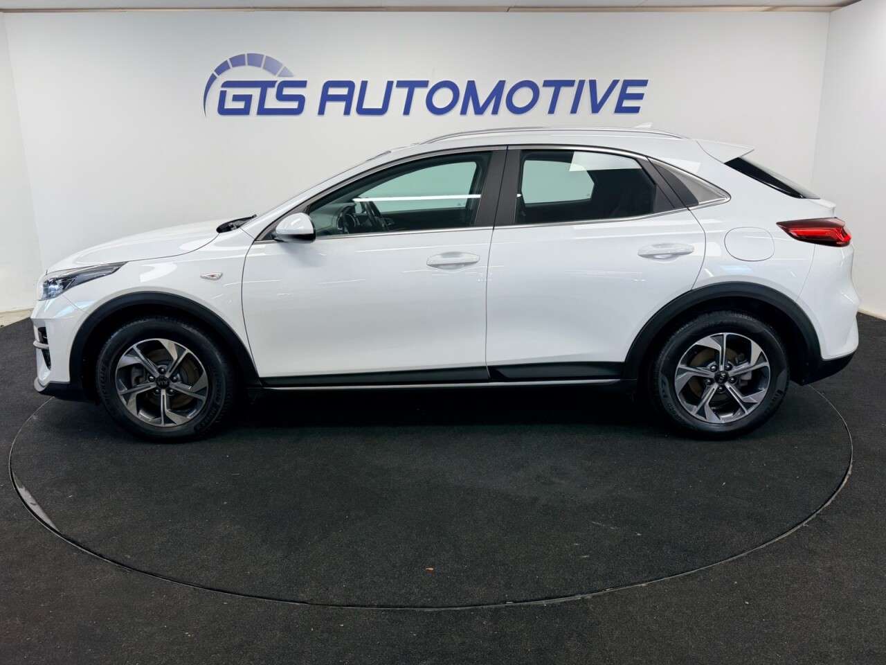 2020 KIA XCEED 2020 KIA XCEED