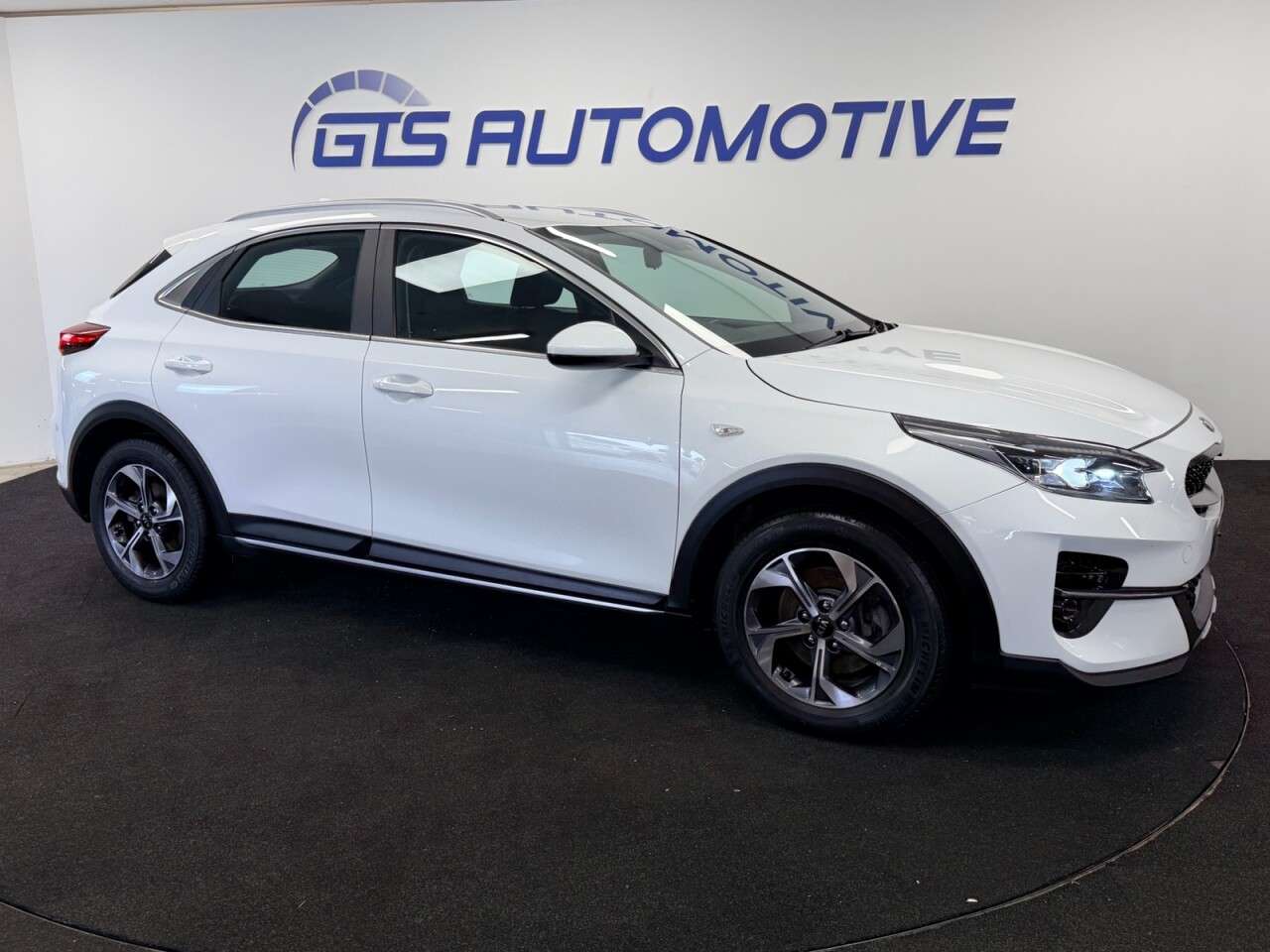 2020 KIA XCEED 2020 KIA XCEED