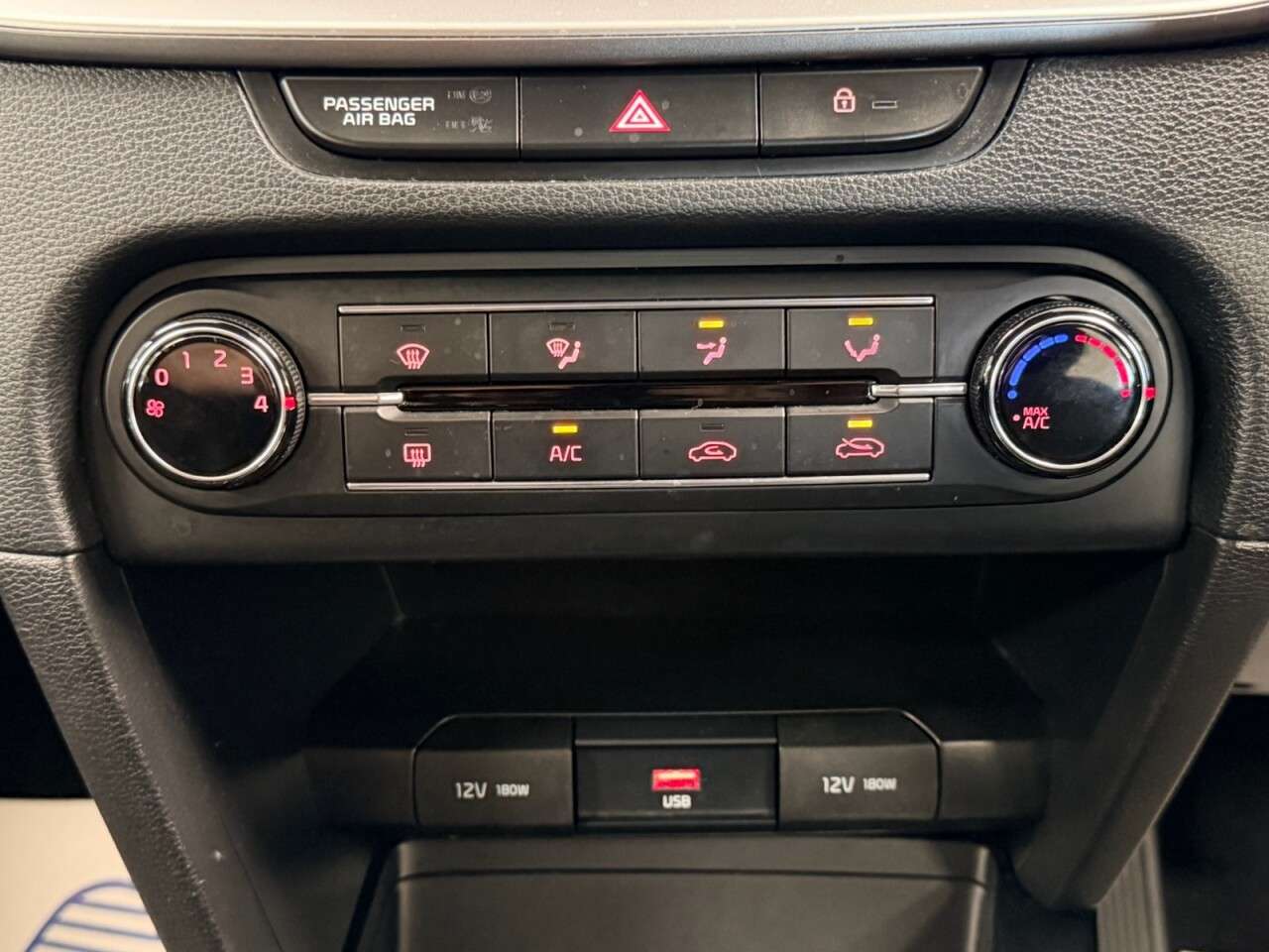 2020 KIA XCEED 2020 KIA XCEED