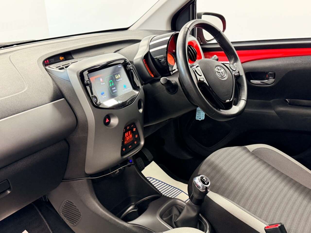 2019 TOYOTA AYGO 2019 TOYOTA AYGO