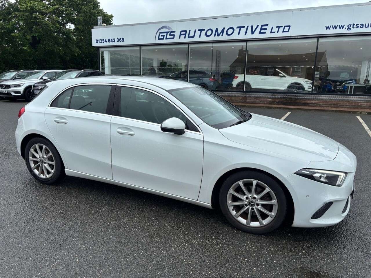 A 2019 MERCEDES-BENZ A CLASS A180d SPORT EXECUTIVE 7G-DCT AUTO 115 BHP + SAT NAV + HEATED SEATS + CAMERA A 2019 MERCEDES-BENZ A CLASS A180d SPORT EXECUTIVE 7G-DCT AUTO 115 BHP + SAT NAV + HEATED SEATS + CAMERA