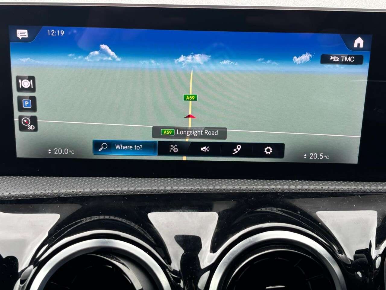 A 2019 MERCEDES-BENZ A CLASS A180d SPORT EXECUTIVE 7G-DCT AUTO 115 BHP + SAT NAV + HEATED SEATS + CAMERA A 2019 MERCEDES-BENZ A CLASS A180d SPORT EXECUTIVE 7G-DCT AUTO 115 BHP + SAT NAV + HEATED SEATS + CAMERA
