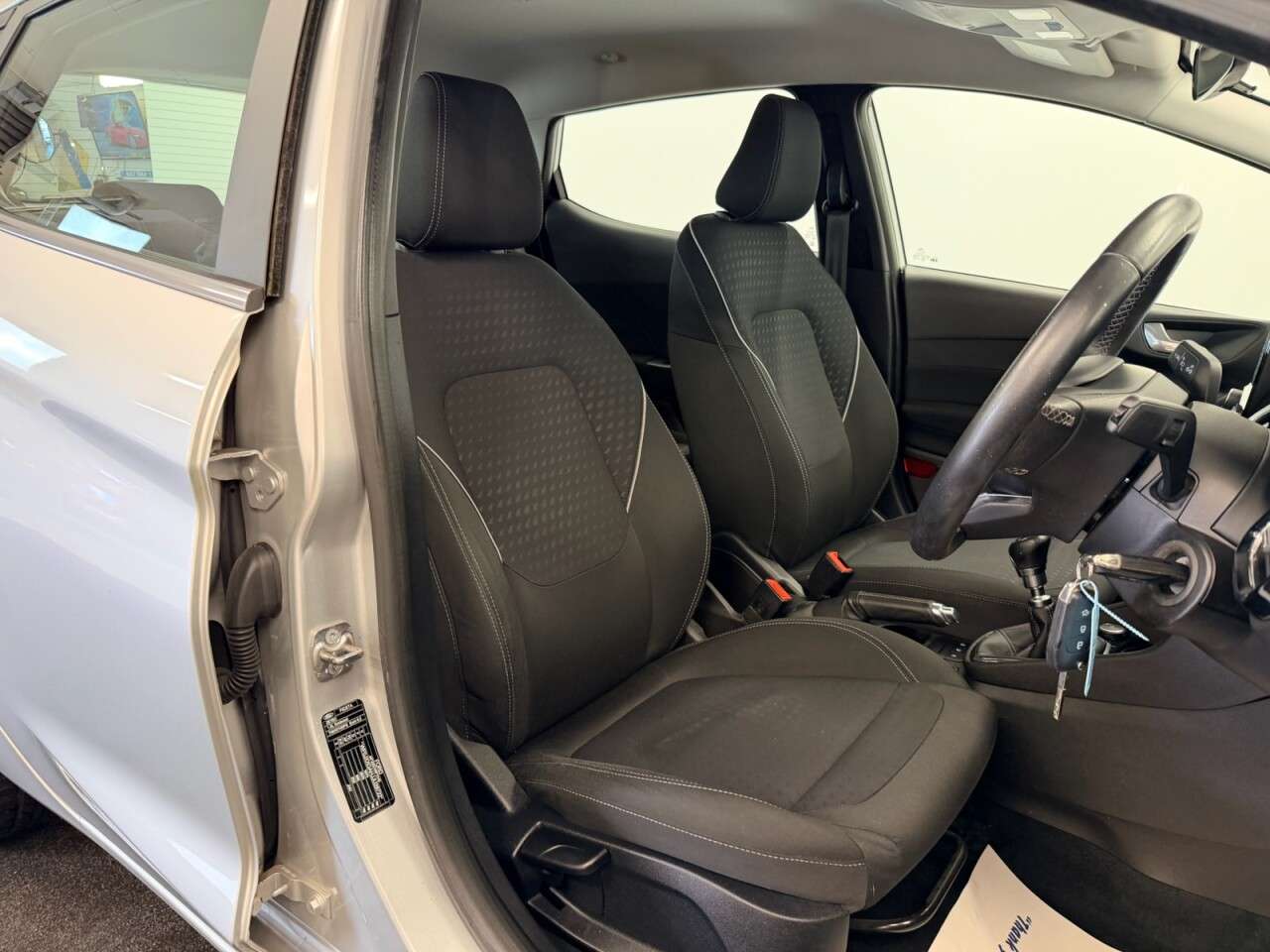 A 2018 FORD FIESTA 1.0 TURBO ECOBOOST ZETEC NAVIGATION FIVE DOOR 100 BHP SIX MONTH WARRANTY JU A 2018 FORD FIESTA 1.0 TURBO ECOBOOST ZETEC NAVIGATION FIVE DOOR 100 BHP SIX MONTH WARRANTY JU