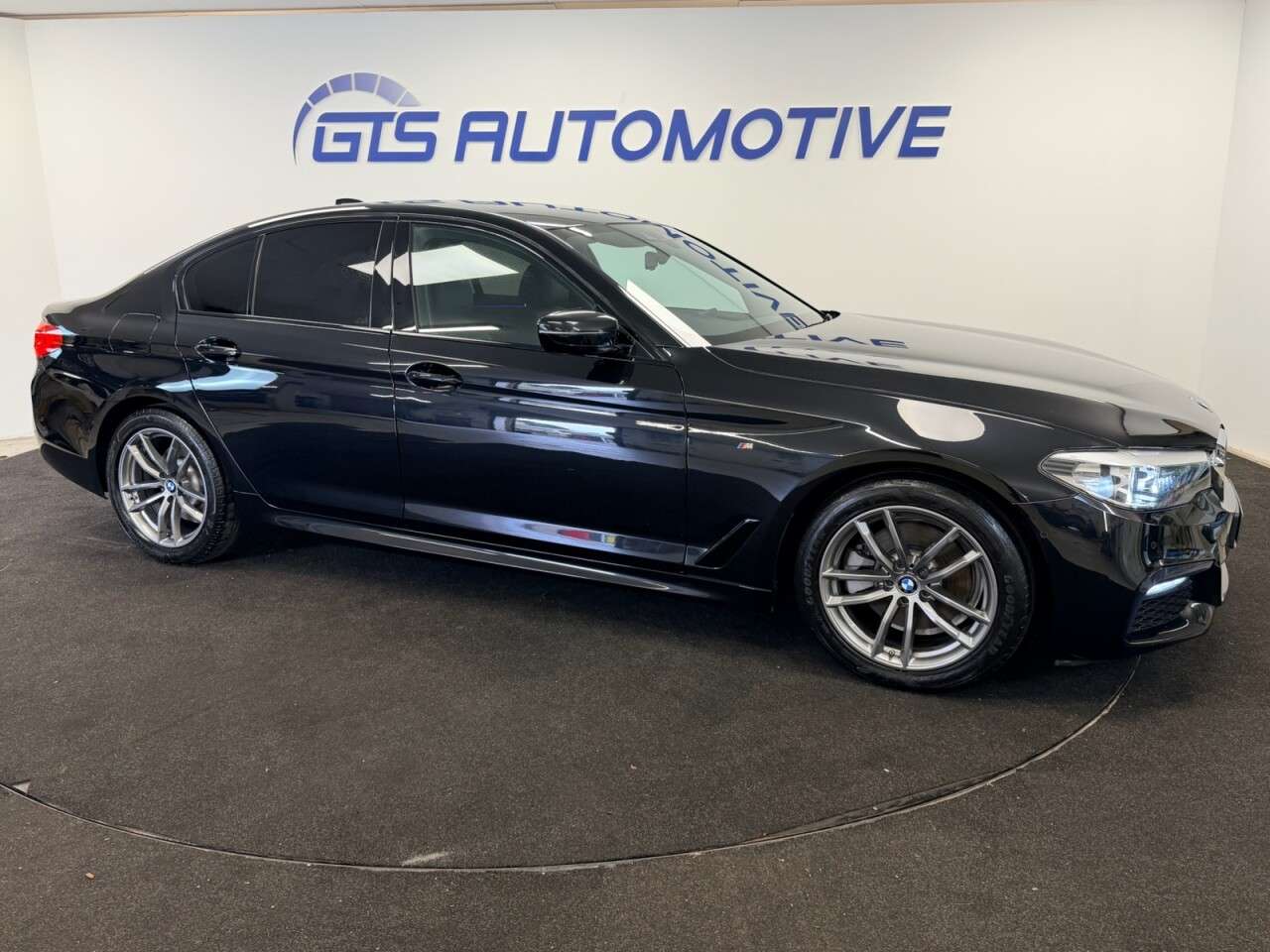 2020 BMW 5 SERIES 2020 BMW 5 SERIES