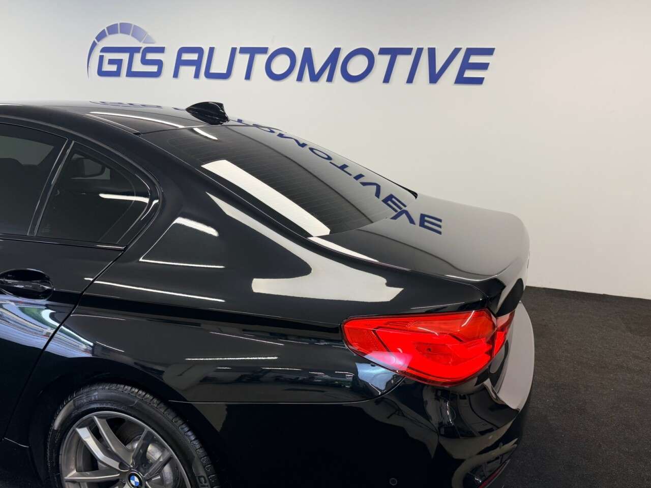 2020 BMW 5 SERIES 2020 BMW 5 SERIES