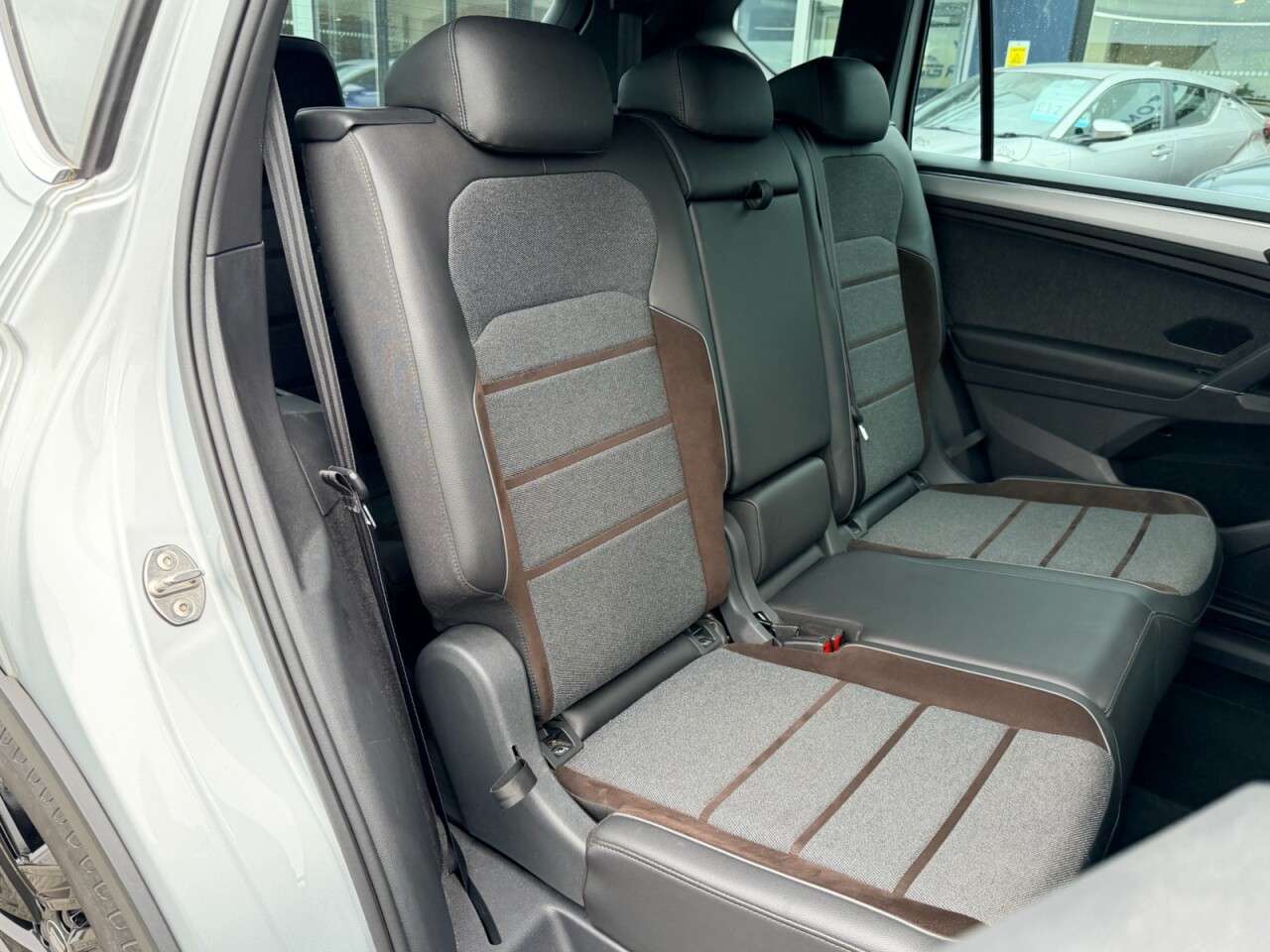 A 2019 SEAT TARRACO 2.0 TSI XCELLENCE DSG AUTO 4DRIVE 4WD 190 BHP + 7 SEATS + SAT NAV A 2019 SEAT TARRACO 2.0 TSI XCELLENCE DSG AUTO 4DRIVE 4WD 190 BHP + 7 SEATS + SAT NAV