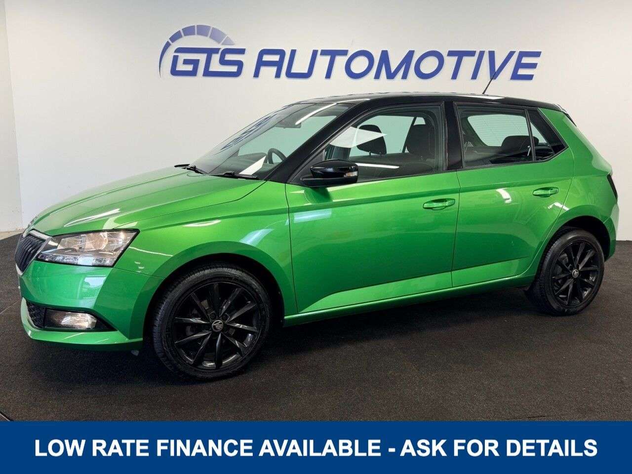 A 2020 SKODA FABIA 1.0 COLOUR EDITION FIVE DOOR 60 BHP + APPLE CAR PLAY + PARKING SENSORS SIX A 2020 SKODA FABIA 1.0 COLOUR EDITION FIVE DOOR 60 BHP + APPLE CAR PLAY + PARKING SENSORS SIX