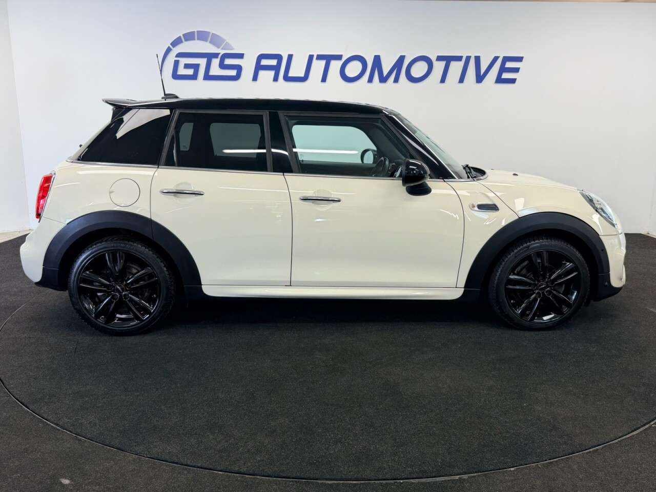 2019 MINI HATCH 2019 MINI HATCH