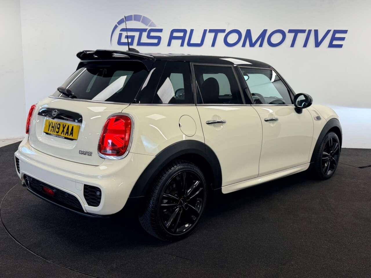 2019 MINI HATCH 2019 MINI HATCH