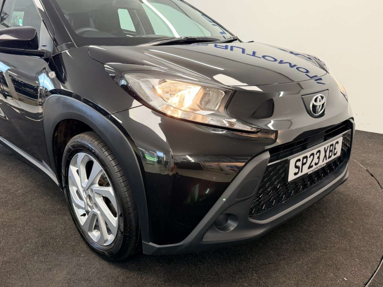 2023 TOYOTA AYGO X 2023 TOYOTA AYGO X