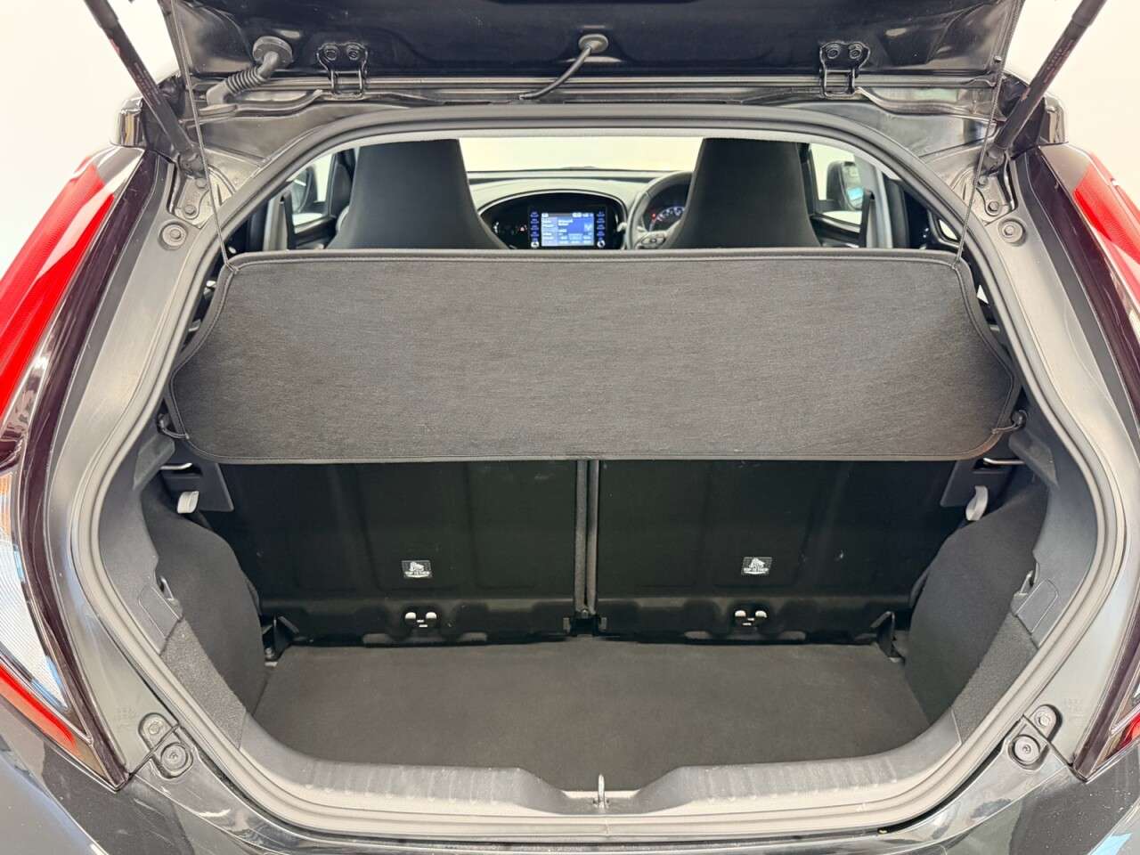 2023 TOYOTA AYGO X 2023 TOYOTA AYGO X