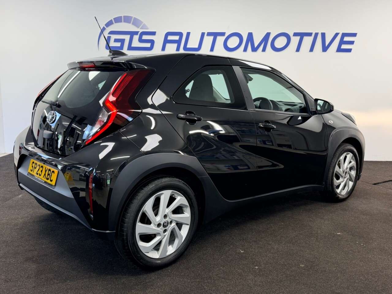 2023 TOYOTA AYGO X 2023 TOYOTA AYGO X