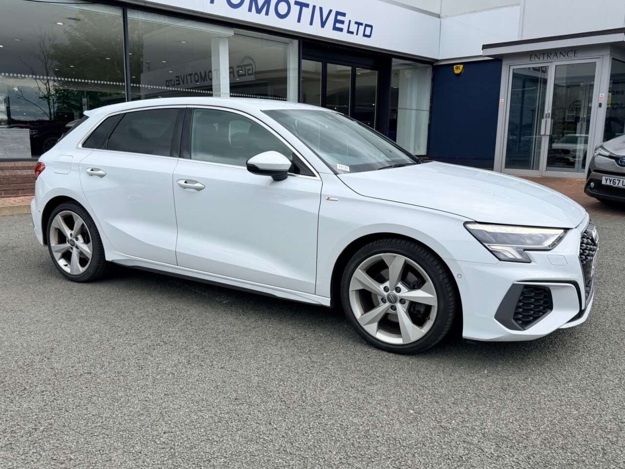 A 2020 AUDI A3 SPORTBACK 1.5 TFSI 35 S-LINE FIVE DOOR 150 BHP + SAT NAV + HEATED LEATHER + A 2020 AUDI A3 SPORTBACK 1.5 TFSI 35 S-LINE FIVE DOOR 150 BHP + SAT NAV + HEATED LEATHER +