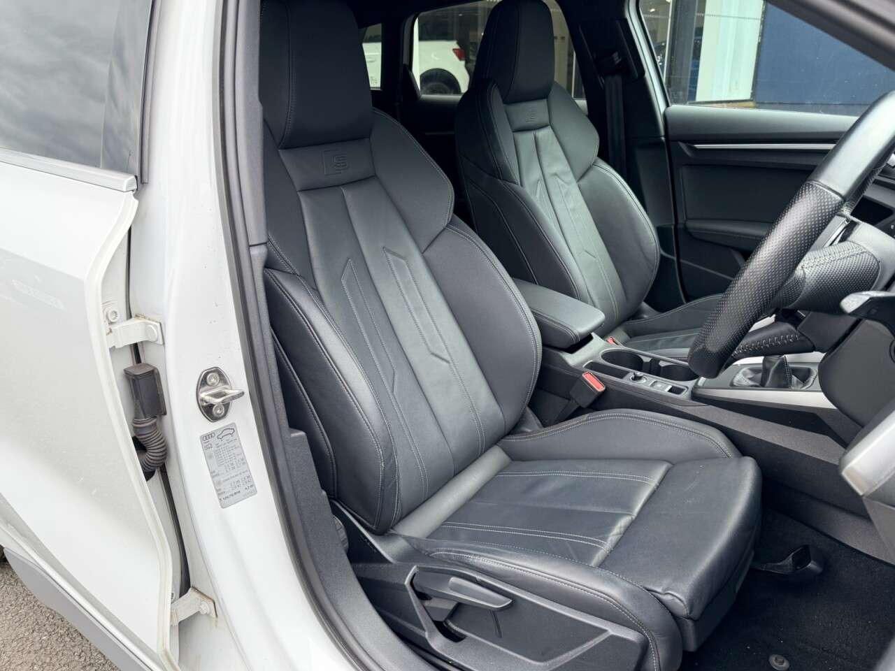 A 2020 AUDI A3 SPORTBACK 1.5 TFSI 35 S-LINE FIVE DOOR 150 BHP + SAT NAV + HEATED LEATHER + A 2020 AUDI A3 SPORTBACK 1.5 TFSI 35 S-LINE FIVE DOOR 150 BHP + SAT NAV + HEATED LEATHER +