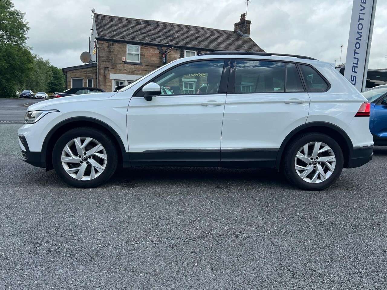 2021 VOLKSWAGEN TIGUAN 2021 VOLKSWAGEN TIGUAN