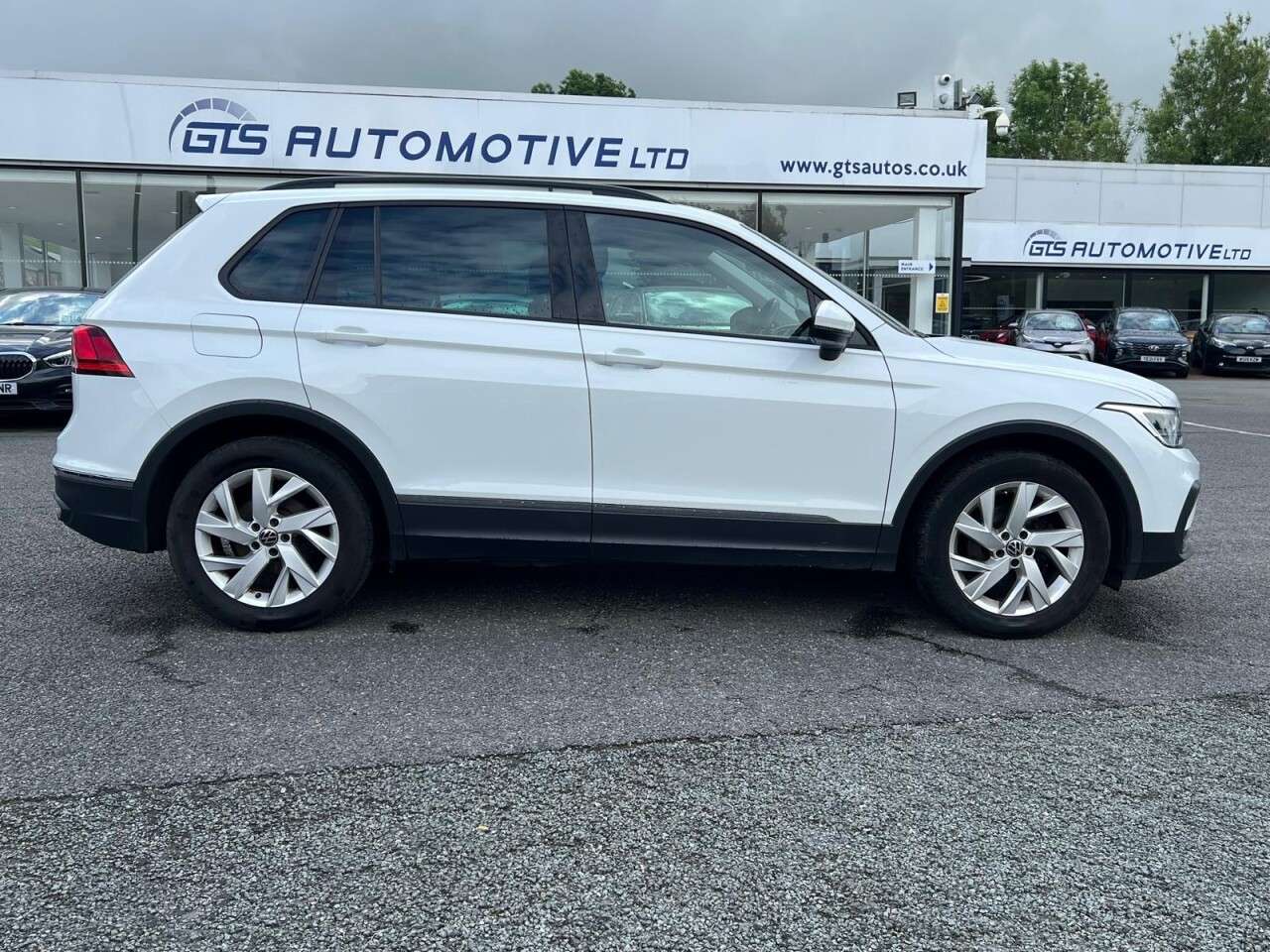 2021 VOLKSWAGEN TIGUAN 2021 VOLKSWAGEN TIGUAN