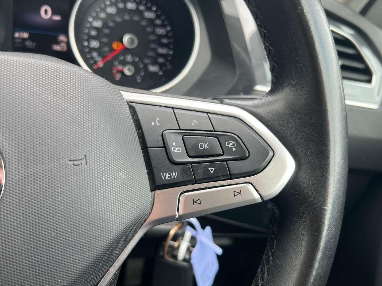 2021 VOLKSWAGEN TIGUAN 2021 VOLKSWAGEN TIGUAN