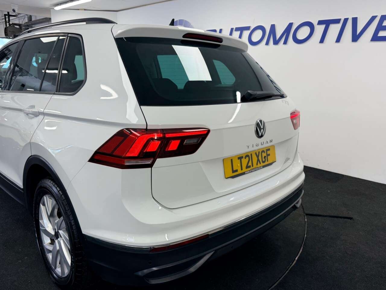 2021 VOLKSWAGEN TIGUAN 2021 VOLKSWAGEN TIGUAN