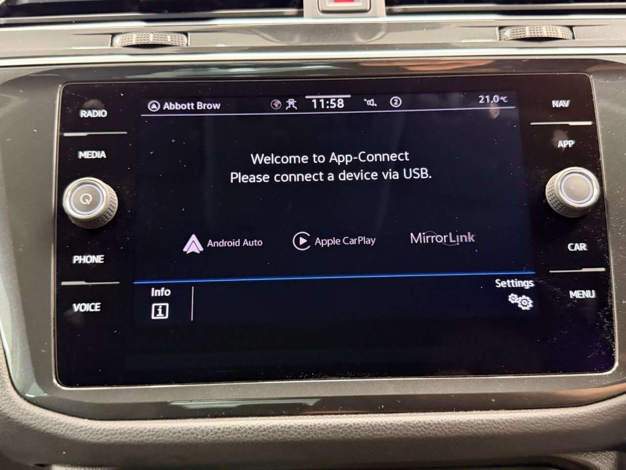 2021 VOLKSWAGEN TIGUAN 2021 VOLKSWAGEN TIGUAN