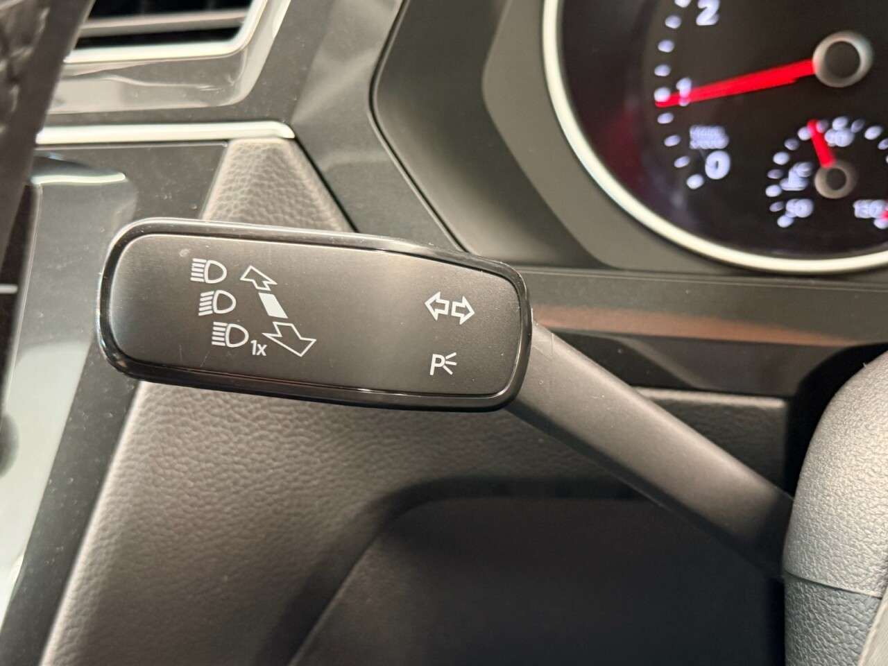 2021 VOLKSWAGEN TIGUAN 2021 VOLKSWAGEN TIGUAN